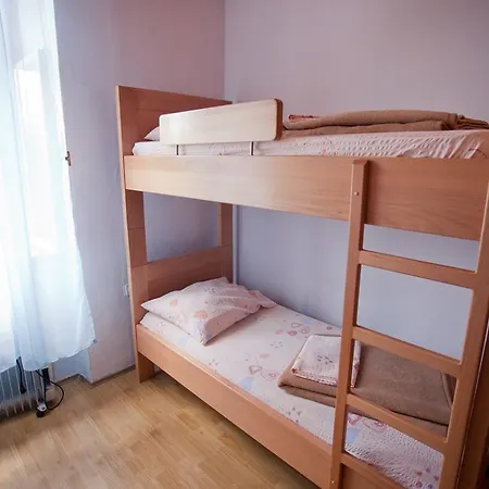 אכסניה Hi פולה