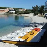 Hi بولا